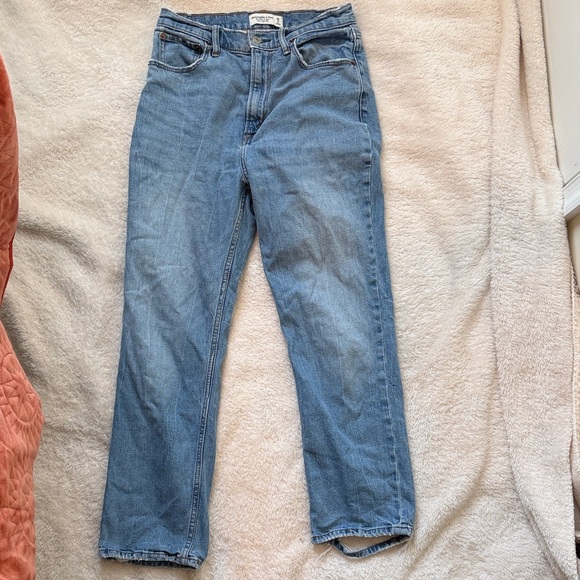 Abercrombie & Fitch Denim - Abercrombie & Fitch The Ankle Straight Ultra High Rise Jeans